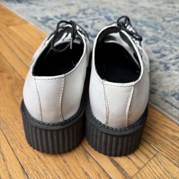 Black and White Men\'s Oxfords